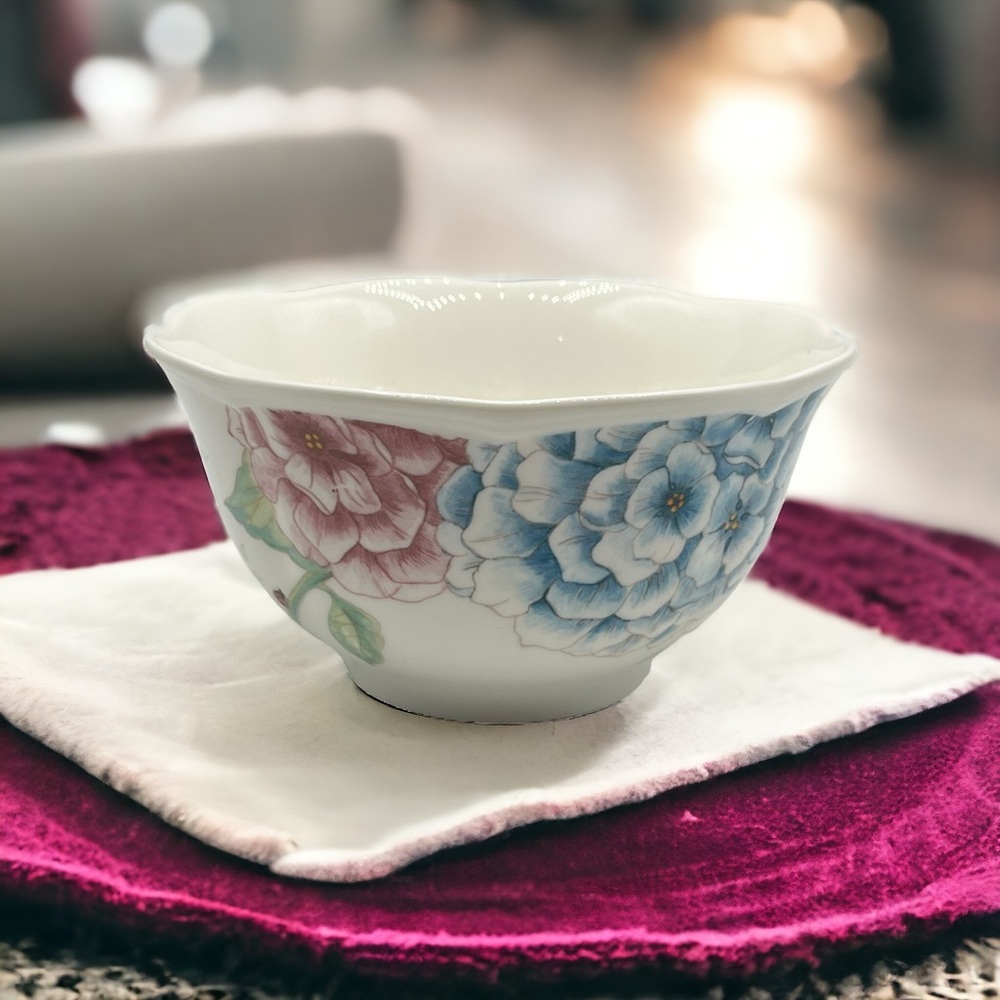 Sold! Lenox Porcelain Butterfly Meadow Hydrangea Rice Bowl Serveware Kitchenware